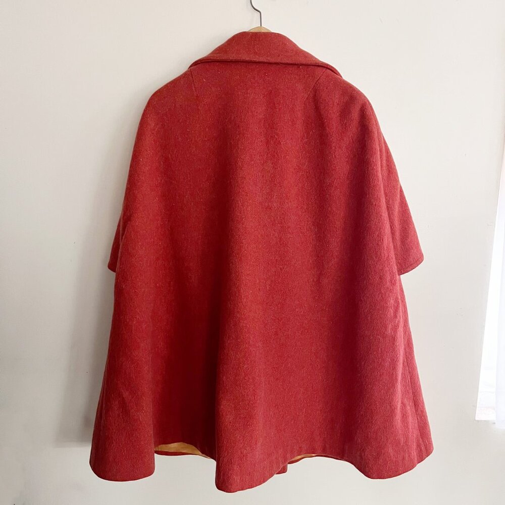 Vintage Mod Wool Cape | Davis Of Boston | One Siz… - image 4